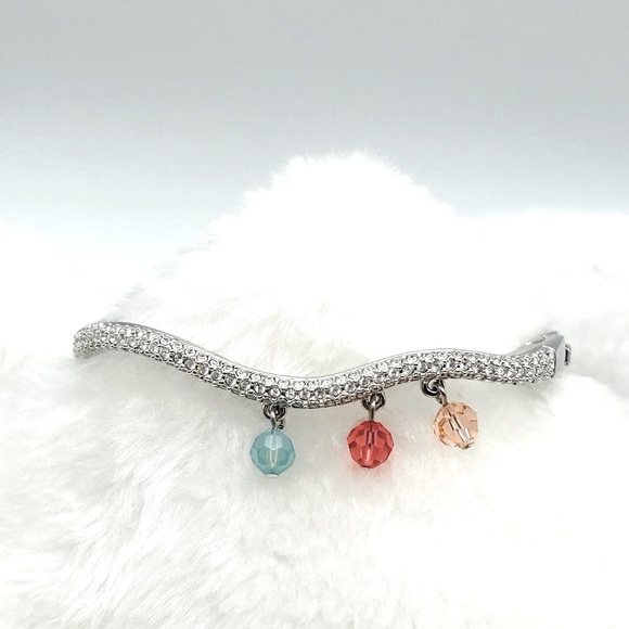 ✨ Genuine Swarovski Hinged Silver-Tone Bracelet w/ Crystal Charms ✨ Swan Logo 7” - Picture 1 of 16
